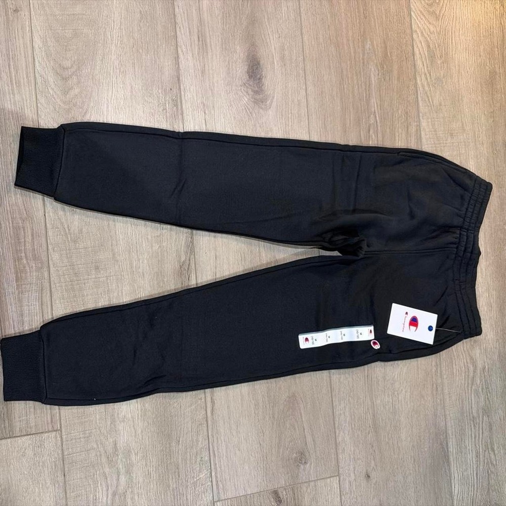 Champion medium fleece jogger, NWT
